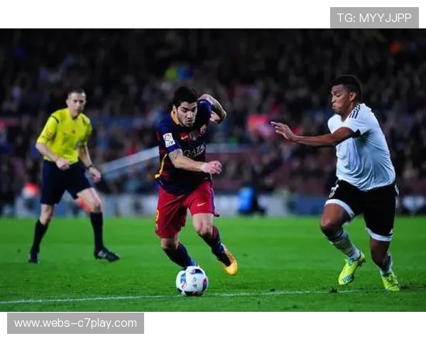 费尔明帽子戏法引领巴萨6-1大胜奥林匹亚科斯上演进球盛宴